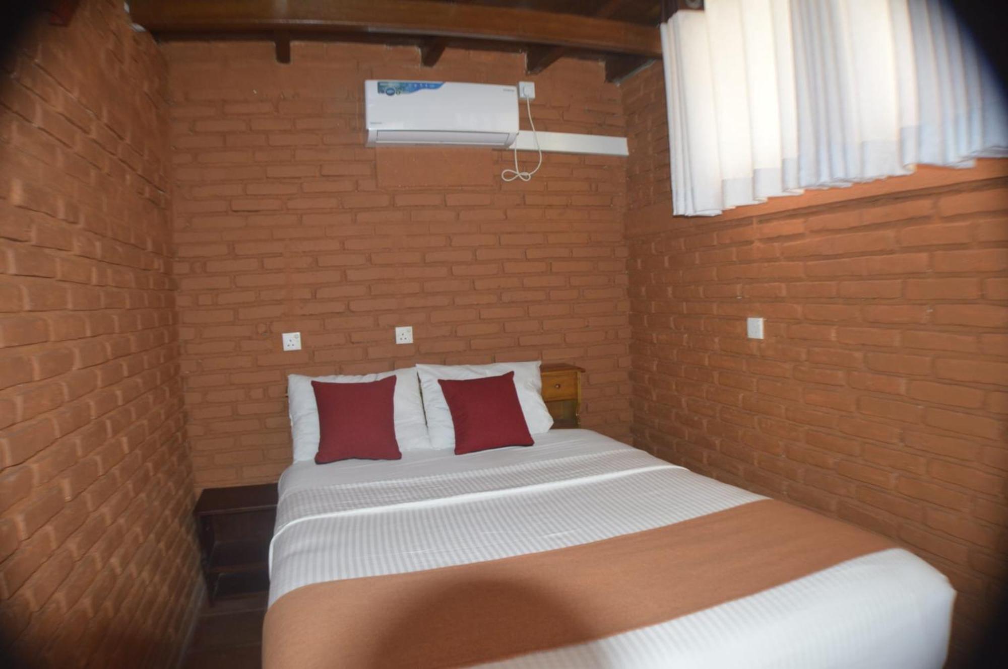 Ciel Star Anuradhapura Hotel Eksteriør billede