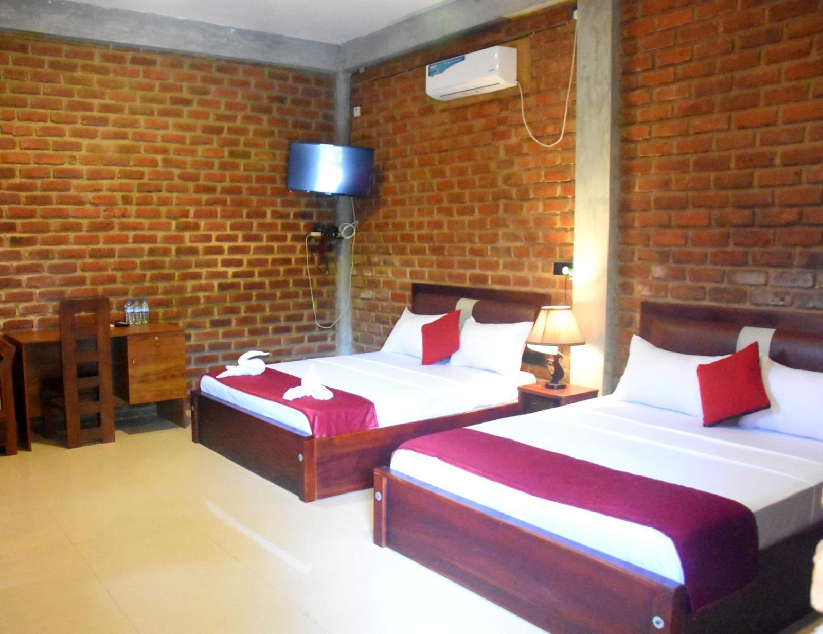 Ciel Star Anuradhapura Hotel Eksteriør billede