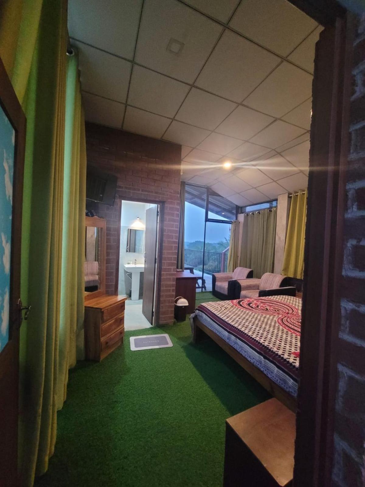 Ciel Star Anuradhapura Hotel Eksteriør billede