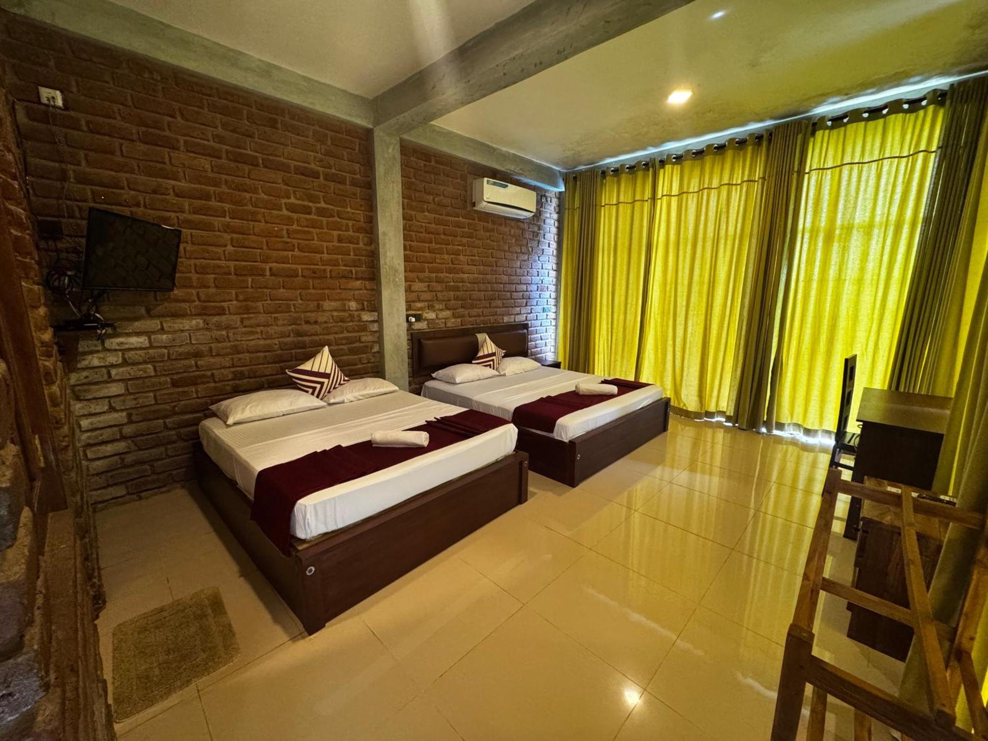 Ciel Star Anuradhapura Hotel Eksteriør billede